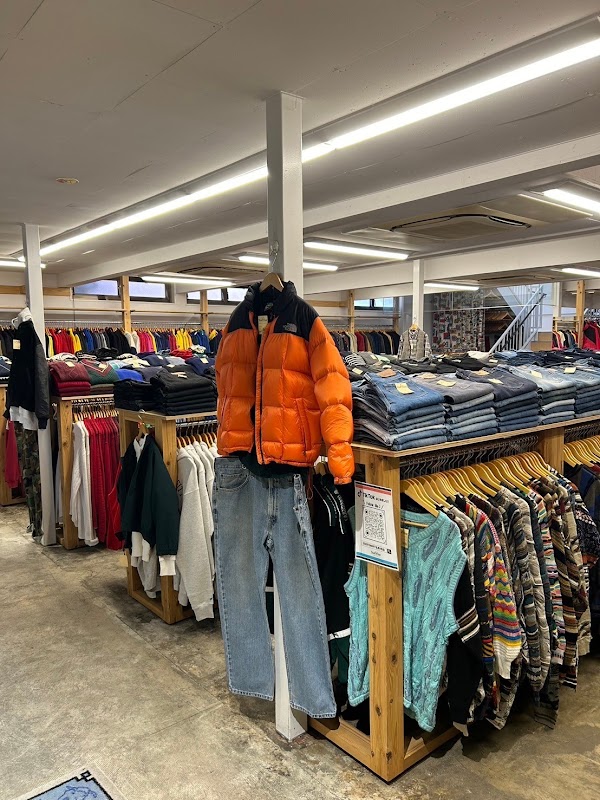 DESERTSNOW second hand vintage clothing store 古着屋 4号店
