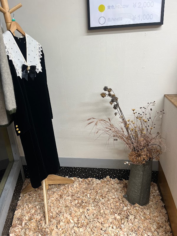 無人古着屋Thing 元住吉店 - Vintage Shop in Kawasaki | Tokyo Chuko
