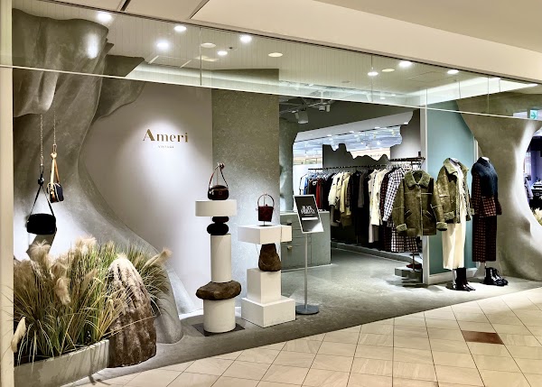 Ameri VINTAGE 新宿店 - Vintage Shop in Harajuku | Tokyo Chuko